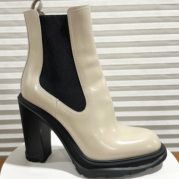 🌹ALEXANDER MCQUEEN🌹 Leather Chelsea Block-Heel Boots Size: 39 - Picture 2 of 14